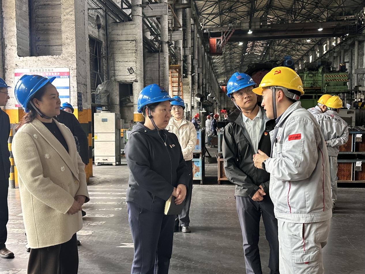 371903aa5c9a35e428d60c666d0d6a8b